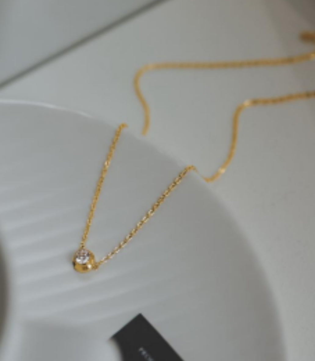 Pendant Stone Necklace
