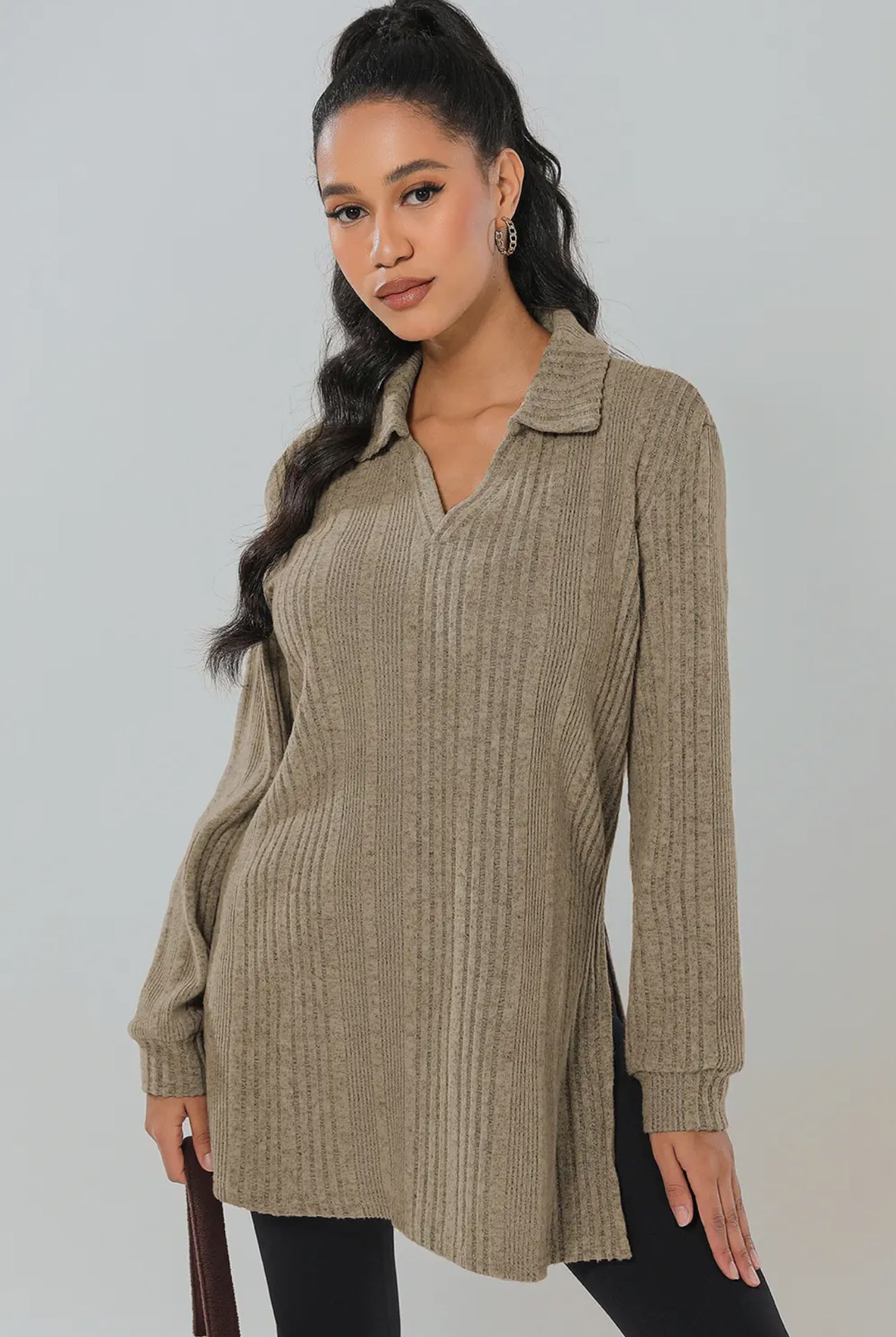 Ribbed Knit V Neck Collared Split Hem Tunic