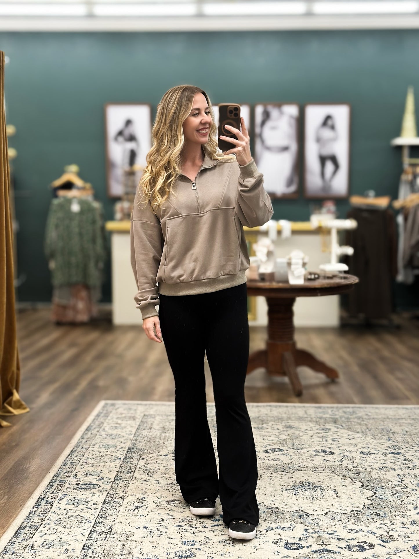 The Kaelor Flex Flare Leggings